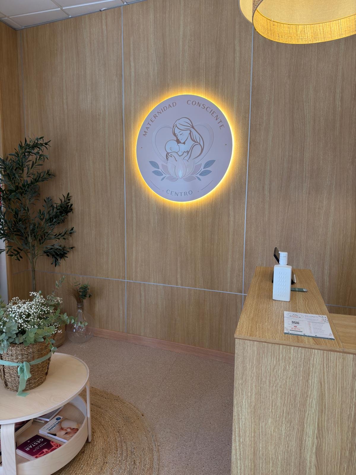Recepción del Centro Maternidad Consciente en Crevillente